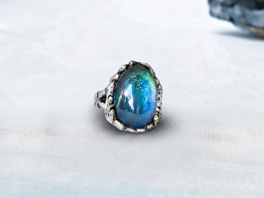 Antique Silver Plating Captured Oval Stone Mood Ring