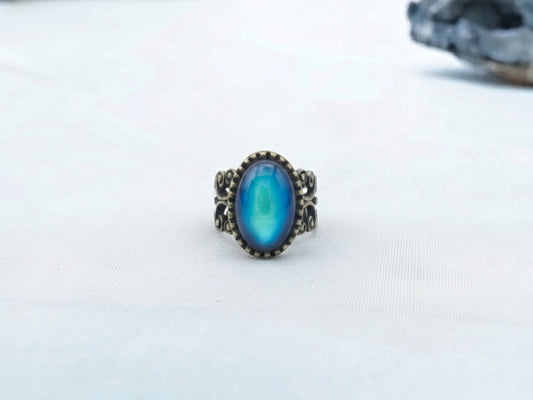 Antique Gold Plating Floral Oval Stone Mood Ring