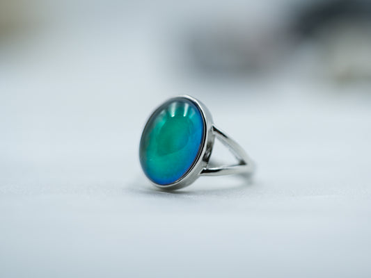 Classic Oval Mood Ring