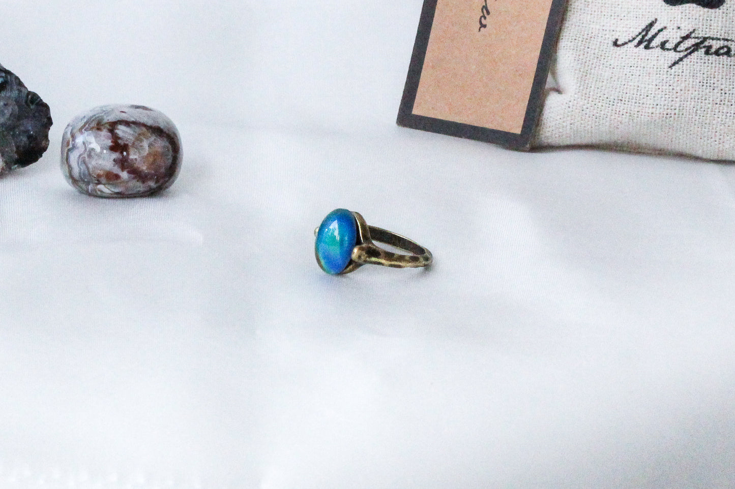 Antique Gold Plating Oval Borderless Stone Mood Ring
