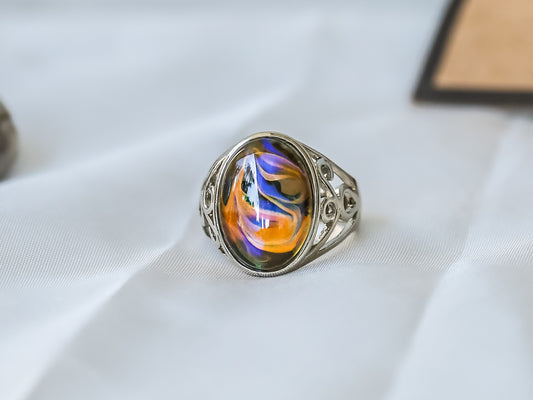 Limited Edition Opalescent Oval Stone Mood Ring.