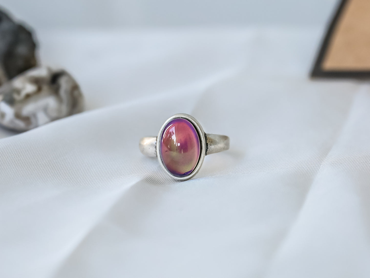 Bohemian Oval Shaped Mood Ring - Mitpaw