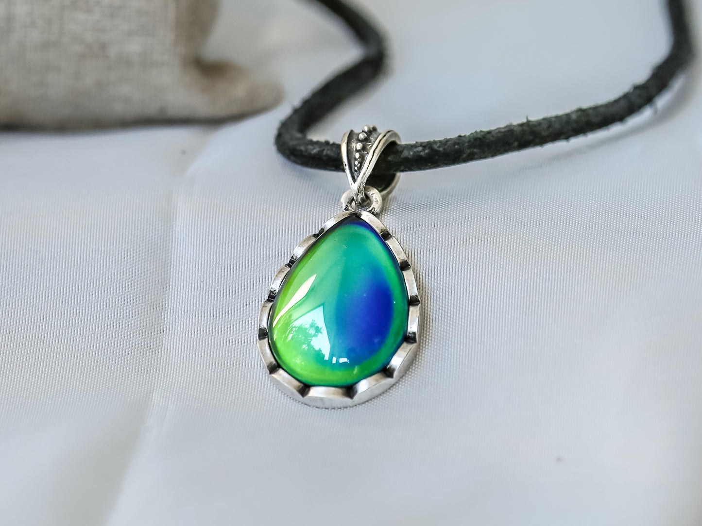 Bohemian Silver Water Drop Shaped Mood Pendant Necklace - Mitpaw