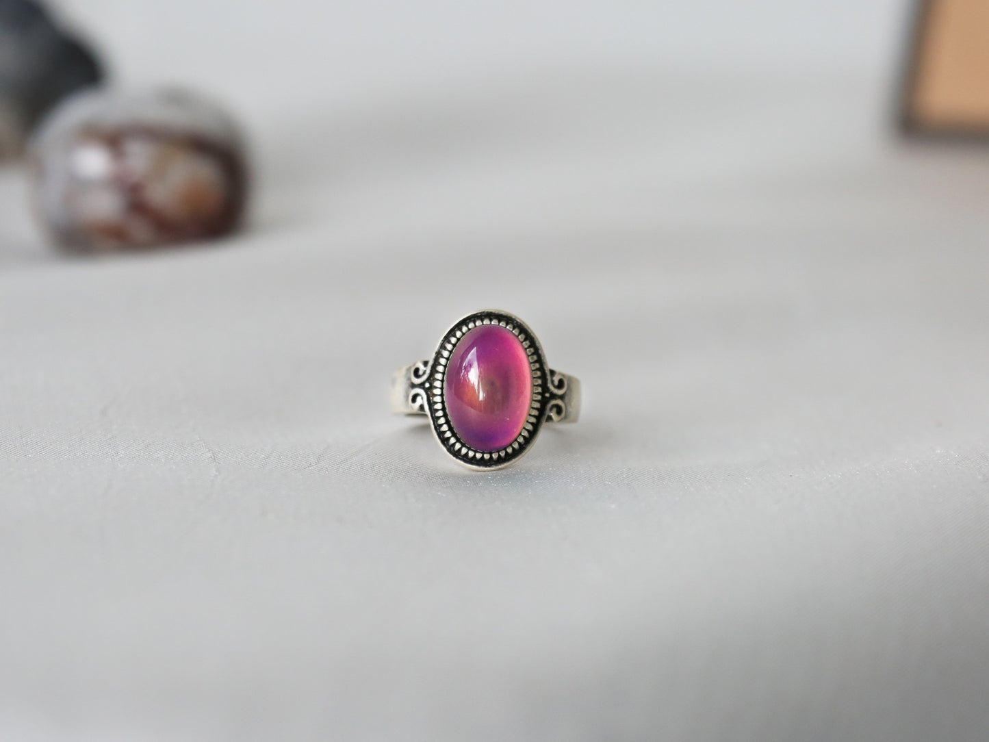 Bohemian Oval Floral Band Mood Ring - Mitpaw