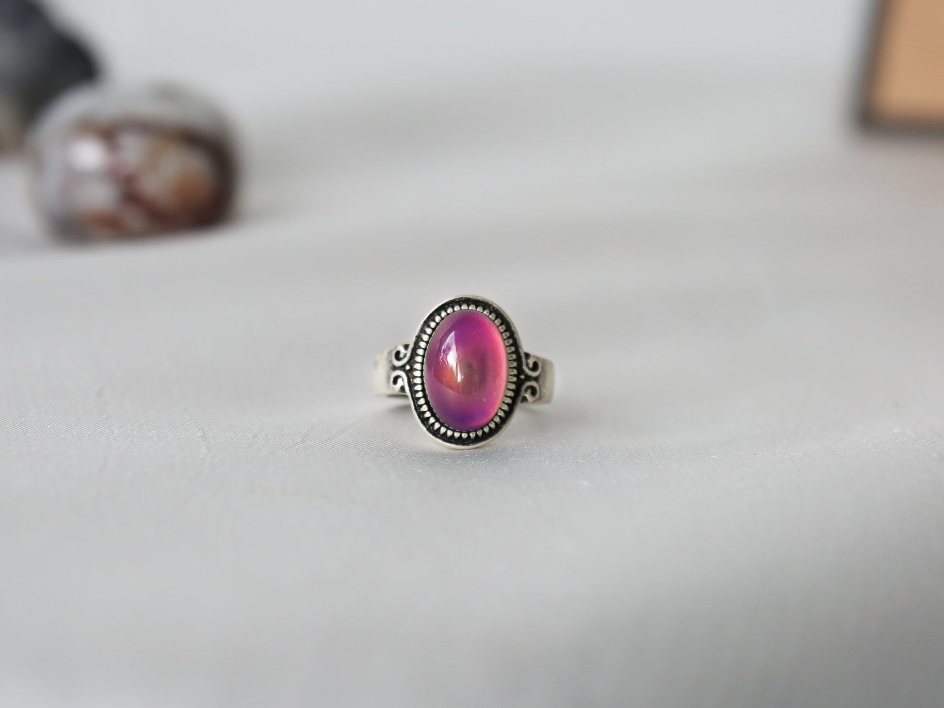 Bohemian Oval Floral Band Mood Ring - Mitpaw