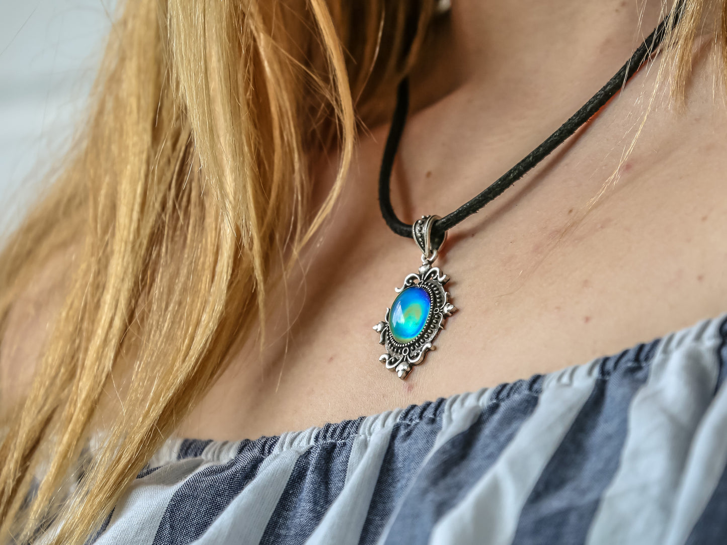 Bohemian Silver Sun Shaped Mood Pendant Necklace - Mitpaw