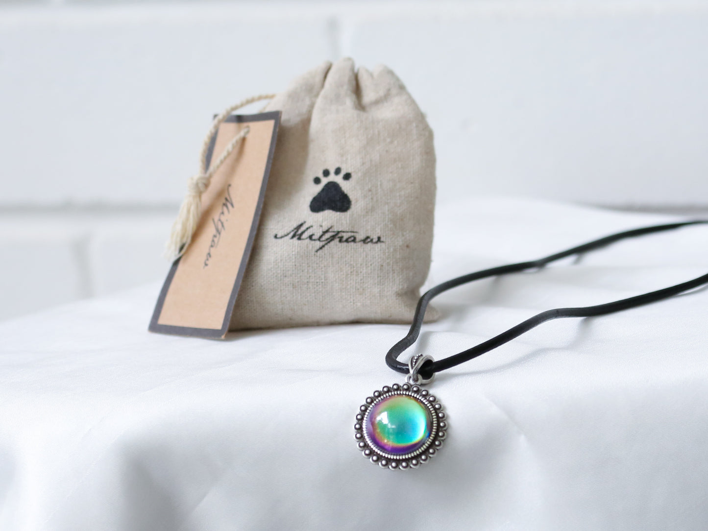 Bohemian Silver Circle Drop Shaped Mood Pendant Necklace - Mitpaw