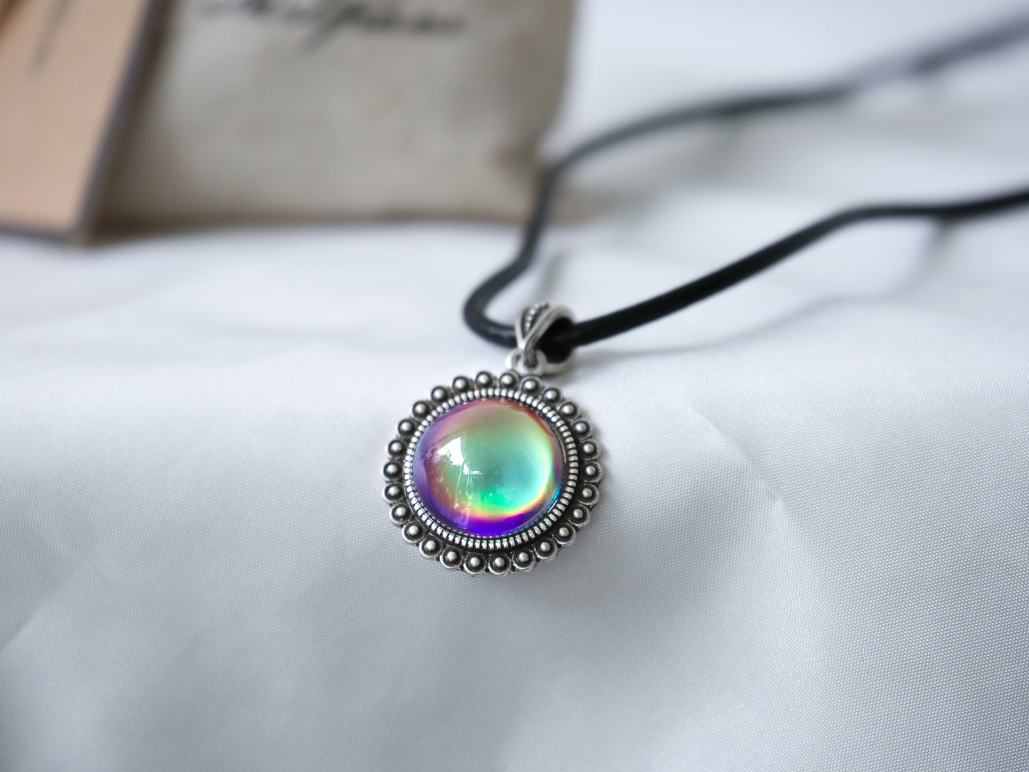 Bohemian Silver Circle Drop Shaped Mood Pendant Necklace - Mitpaw