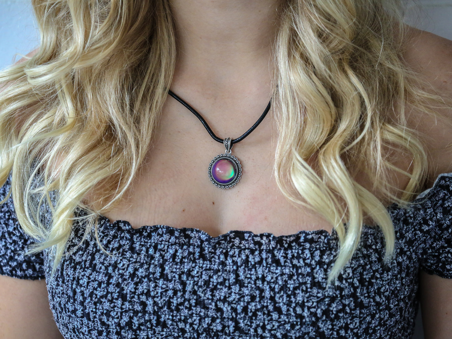 Bohemian Silver Circle Drop Shaped Mood Pendant Necklace - Mitpaw