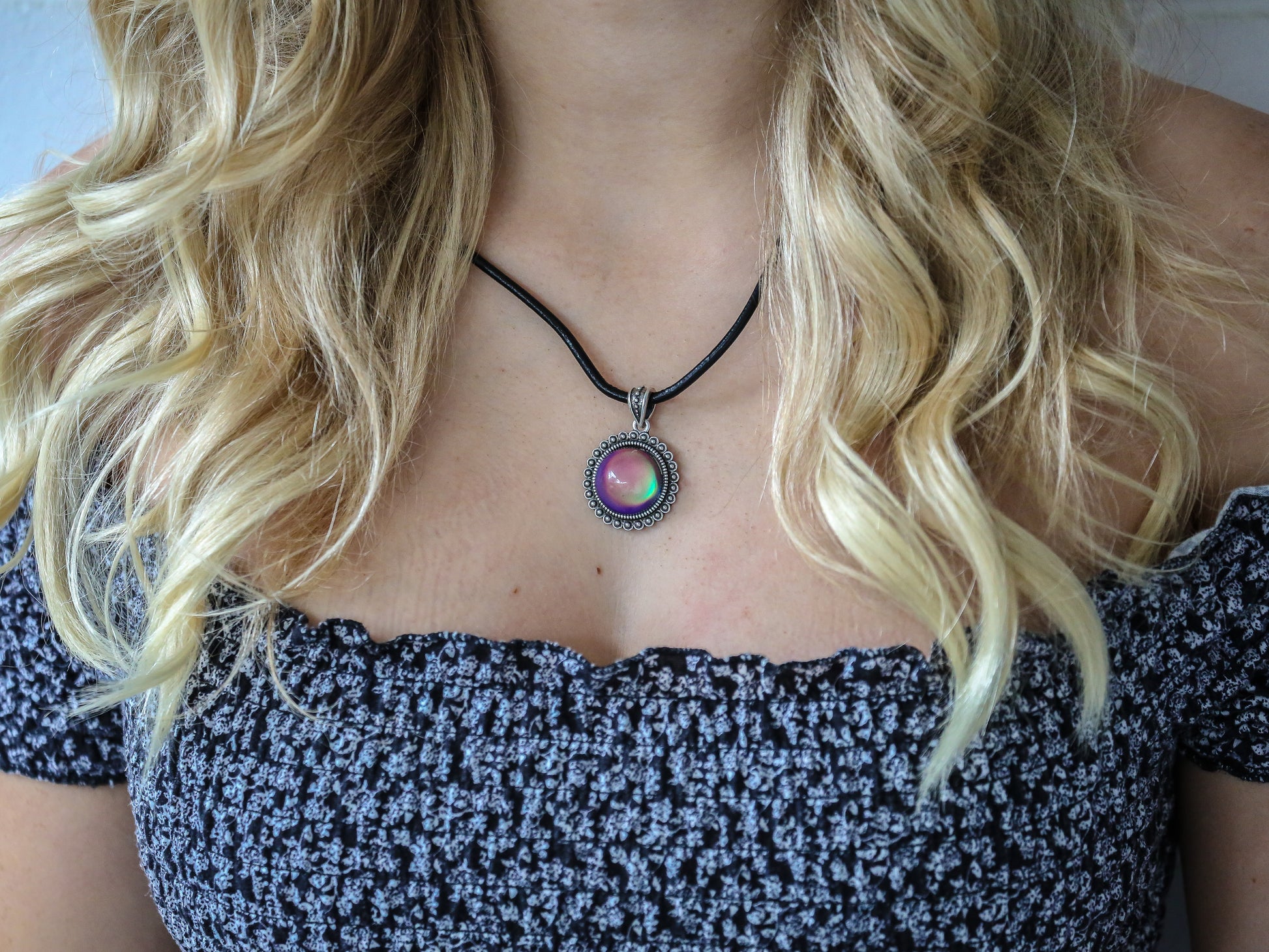 Bohemian Silver Circle Drop Shaped Mood Pendant Necklace - Mitpaw