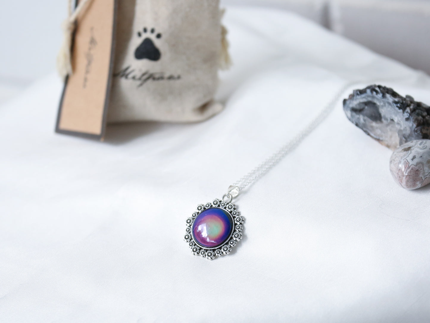 Petal Colour Changing Necklace with 925 Silver Chain - Mitpaw