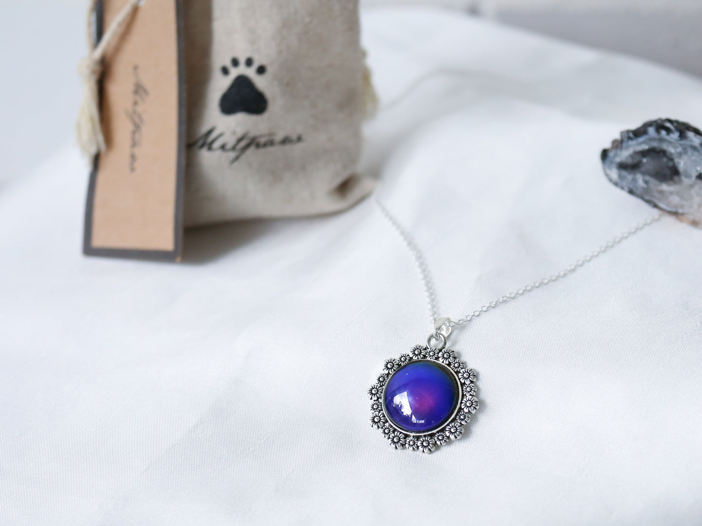 Petal Colour Changing Necklace with 925 Silver Chain - Mitpaw