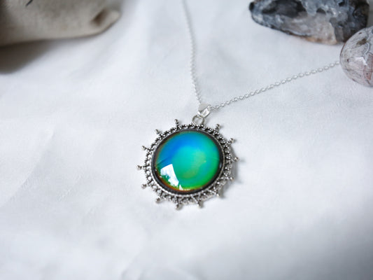 Vintage Dotted Circle Colour Changing Necklace with 925 Silver Chain - Mitpaw