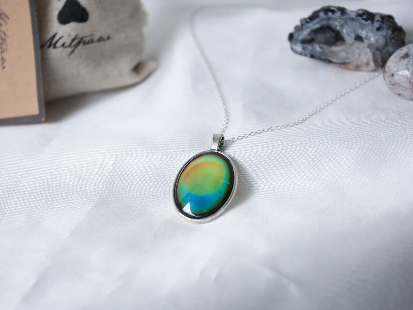 Oval Colour Changing Necklace with 925 Silver Chain - Mitpaw