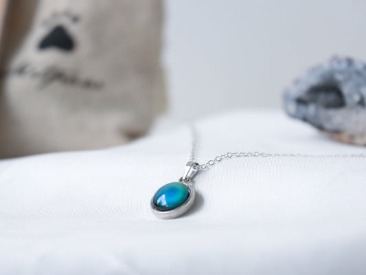 Vintage Round Colour Changing Necklace with 925 Silver Chain - Mitpaw