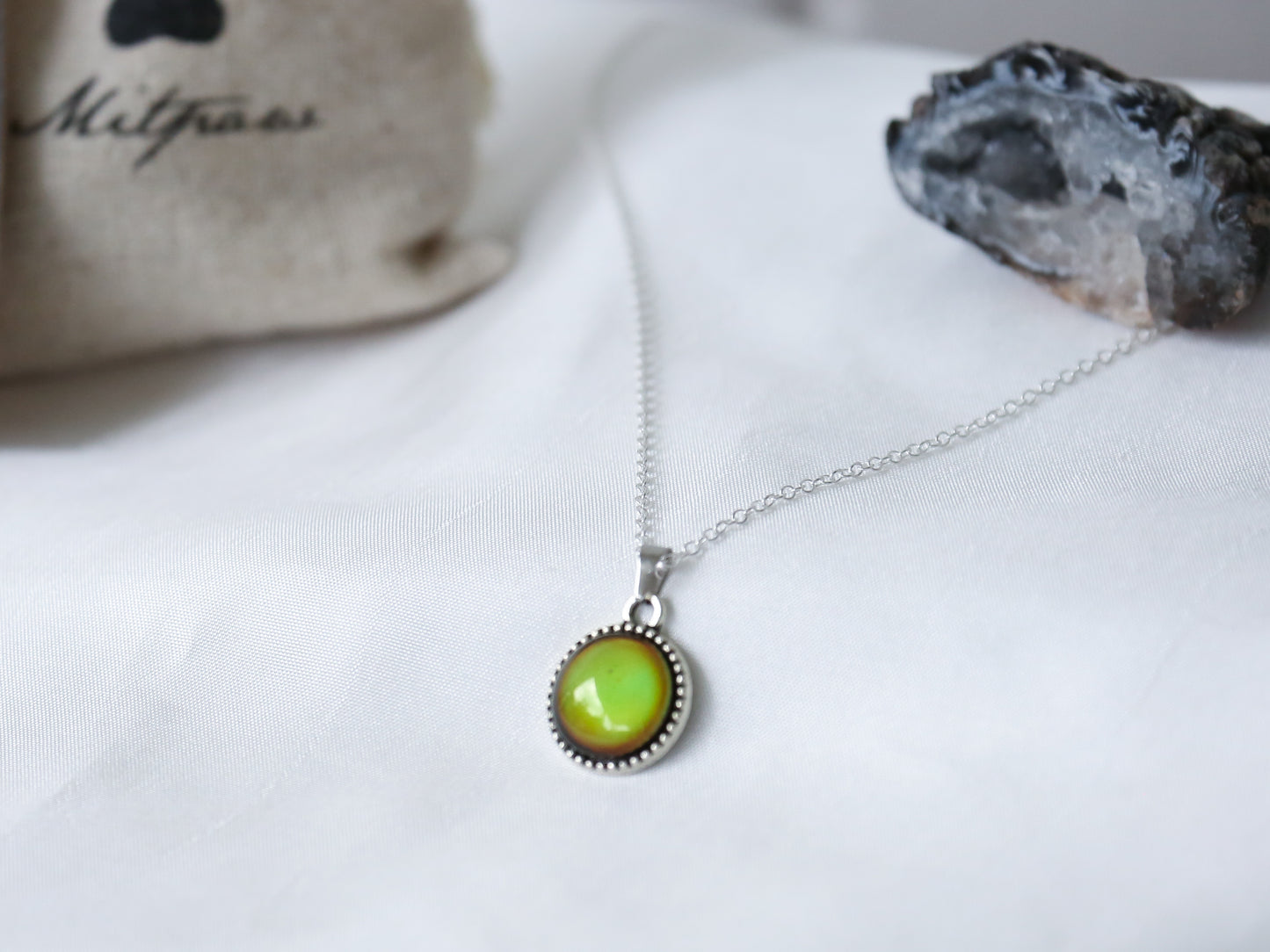 Tree Circle Colour Changing Necklace with 925 Silver Chain - Mitpaw