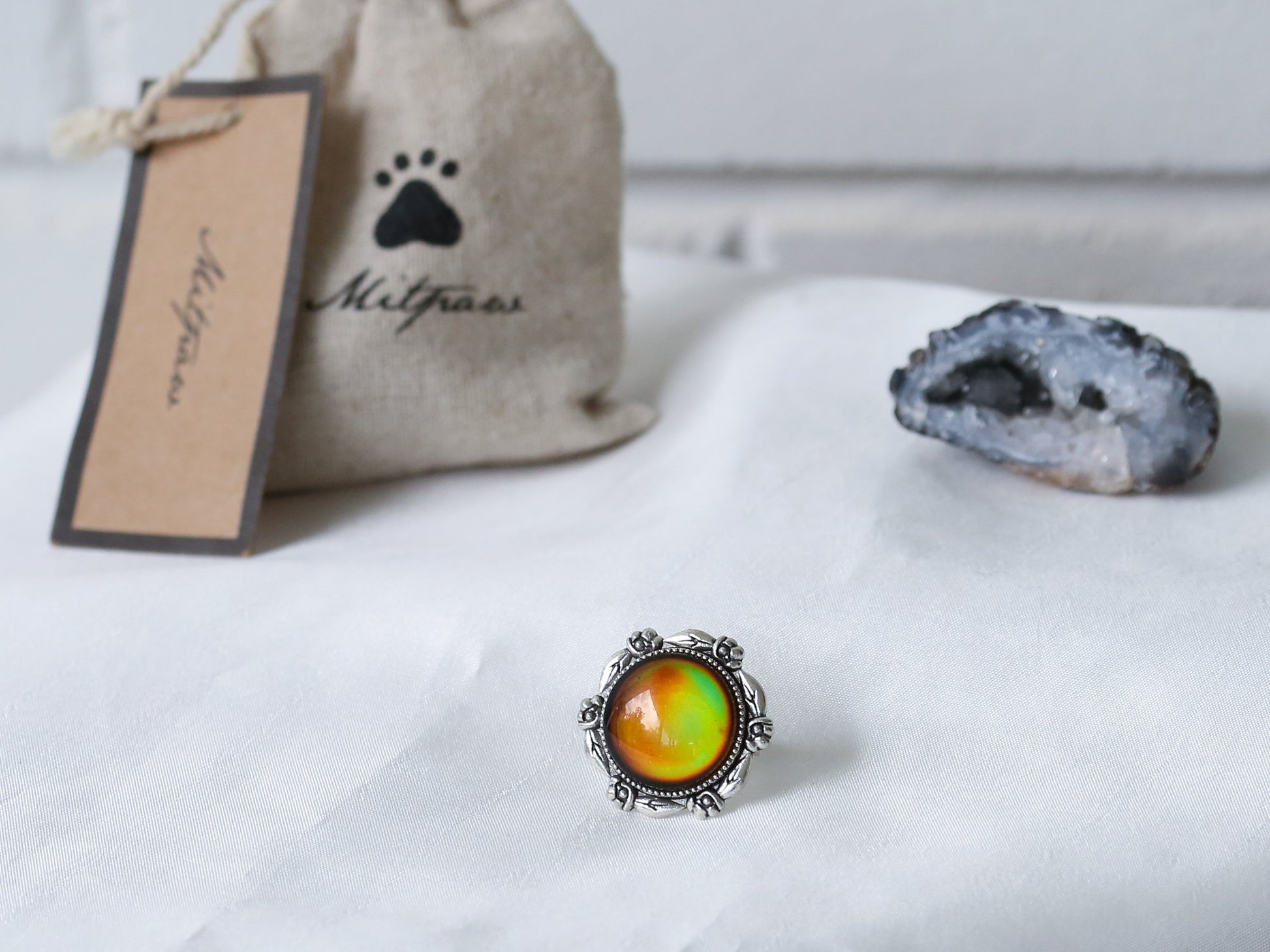 Rose Mood Ring with Iconic Features - Mitpaw