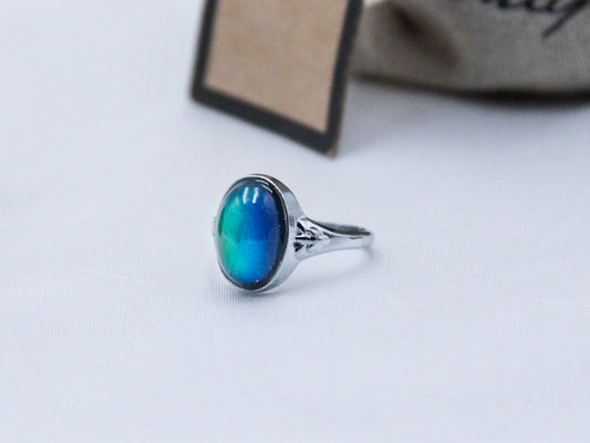 Elite Oval Shaped Colour Changing Mood Ring