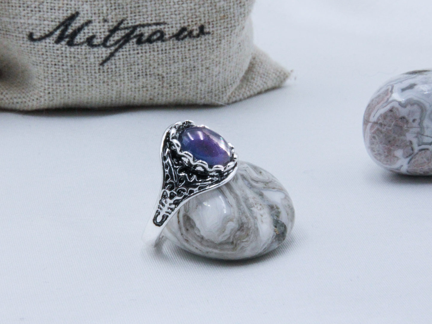 Elite Round Colour Changing Mood Ring
