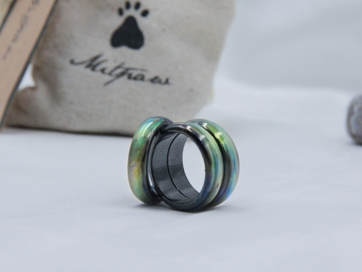 Opalescent Magnetic Hematite Mood Ring - Mitpaw