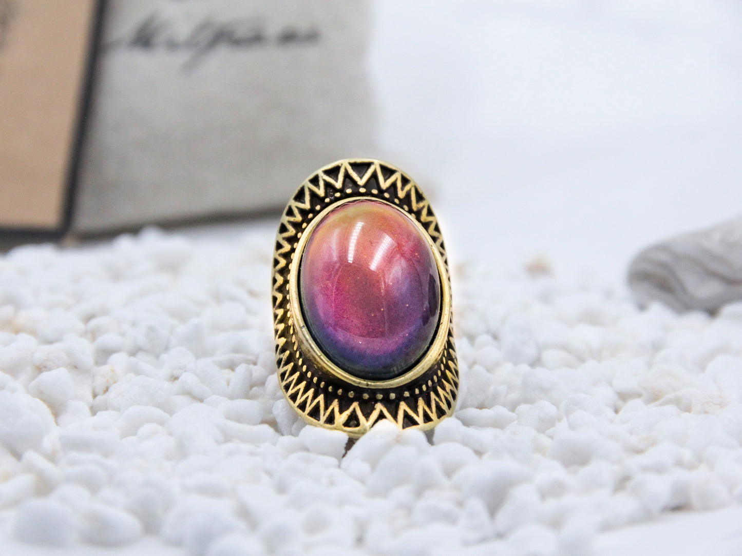 Antique Gold Plating Oval Stone Mood Ring.