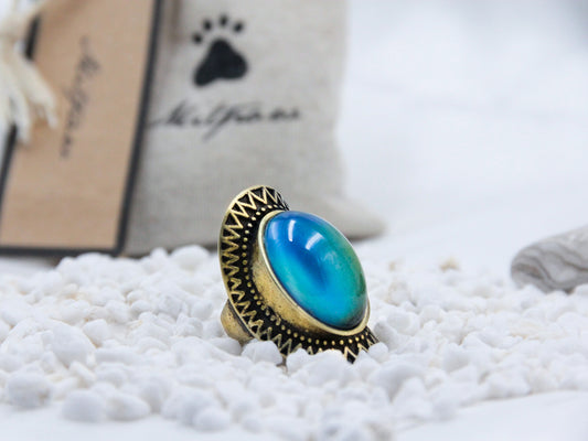 Antique Gold Plating Oval Stone Mood Ring.
