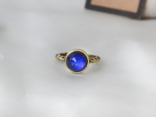 Antique Gold Plating Circle Stone Mood Ring.