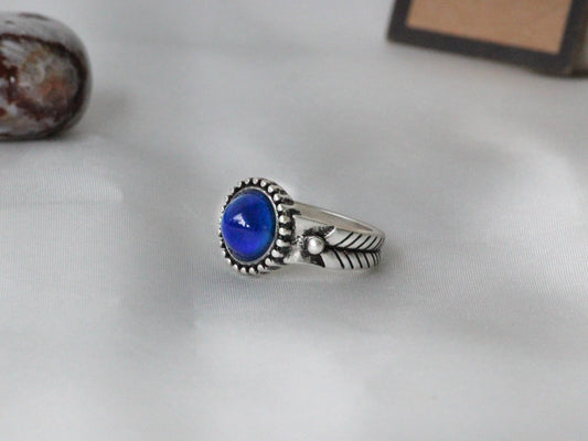 Antique Silver Plating Decorative Circle Stone Mood Ring.