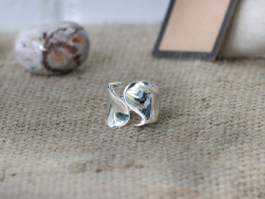 925 Sterling Silver Ribbon Inspired Ring.