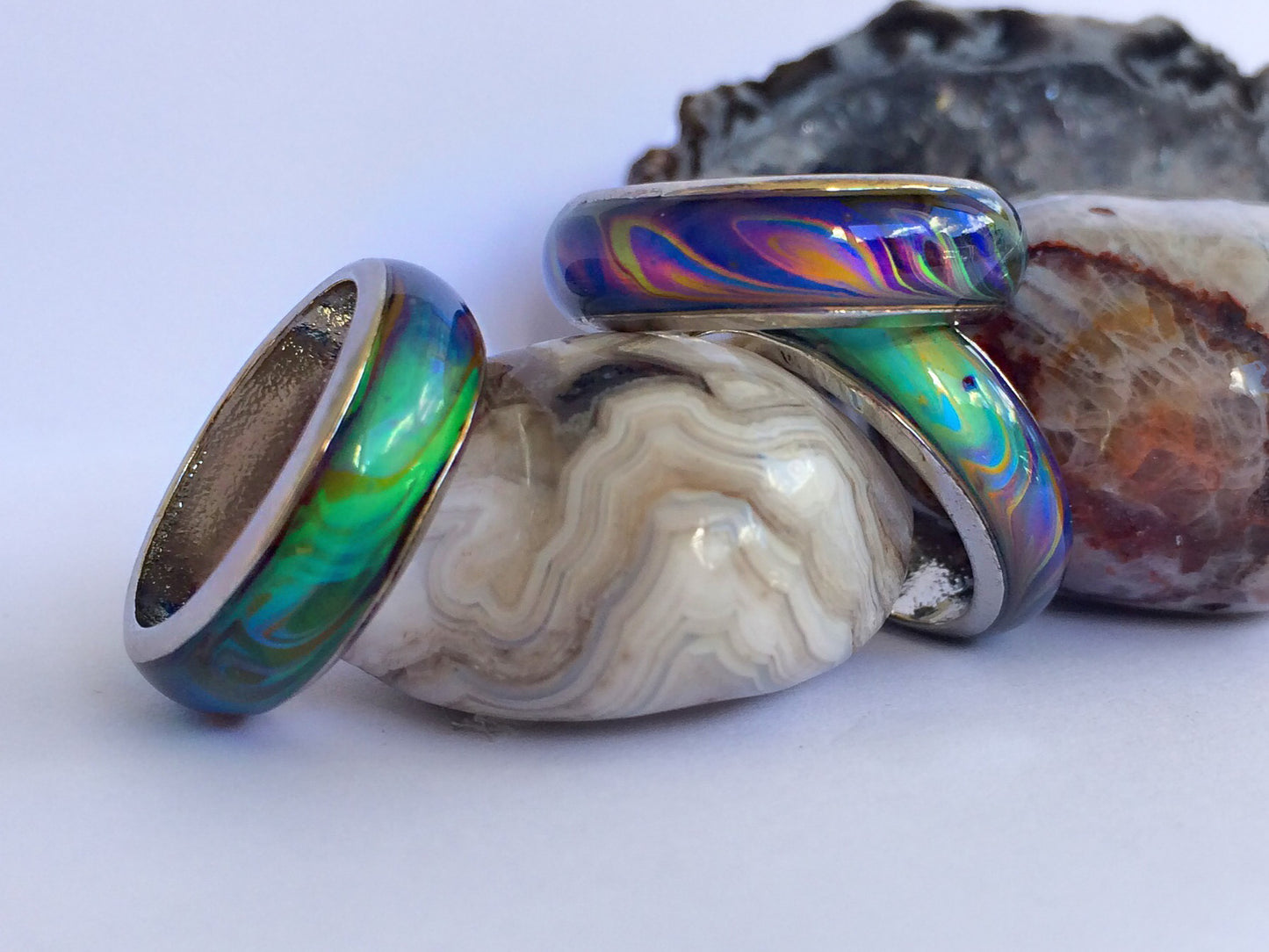 Opalescent Pattern Mood Ring.