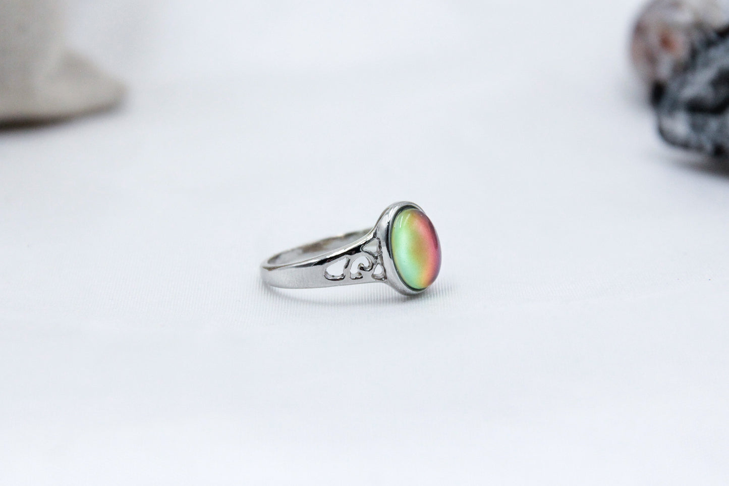 Petite Oval Decorative Mood Ring