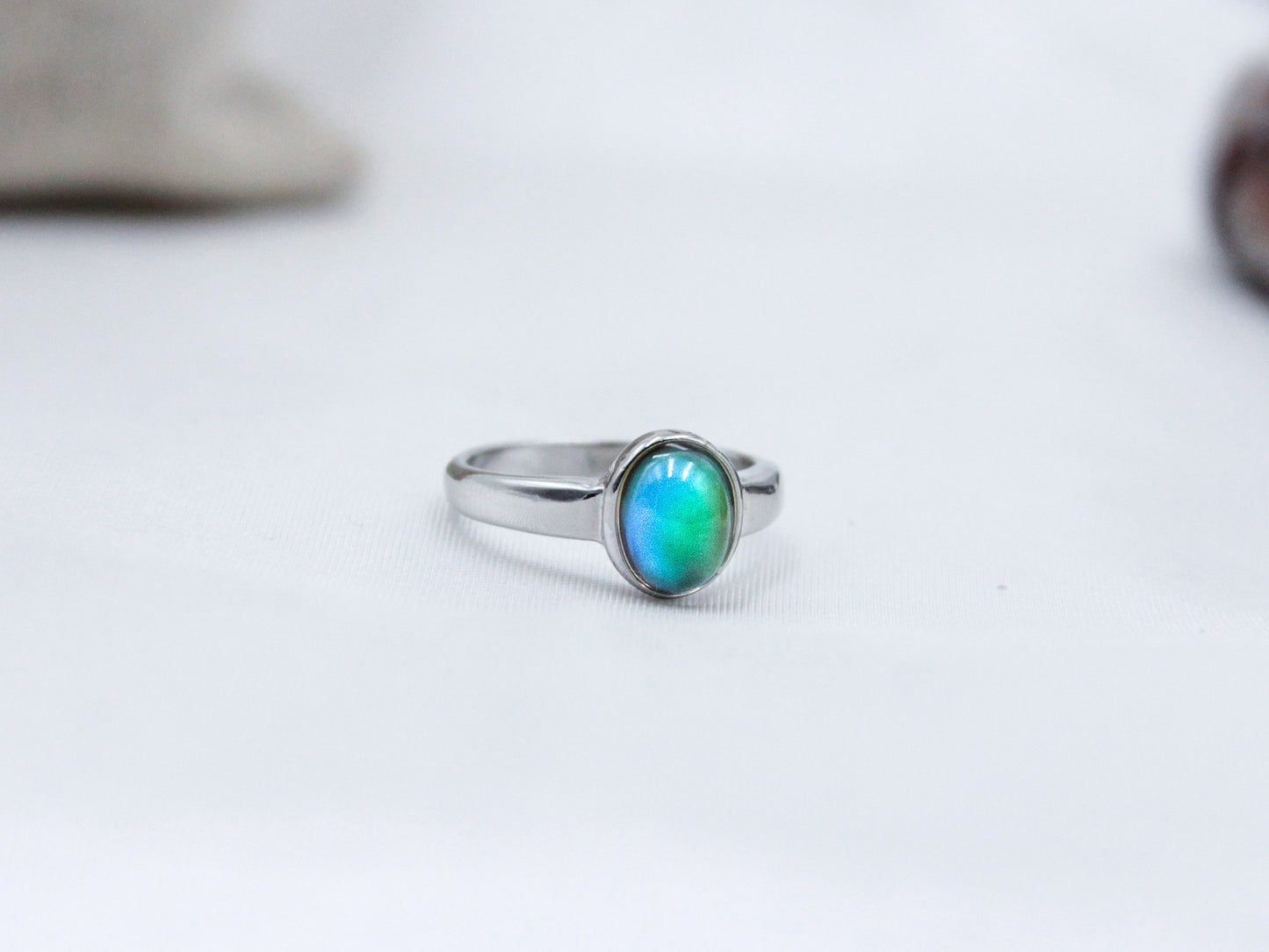 Petite Oval Mood Ring