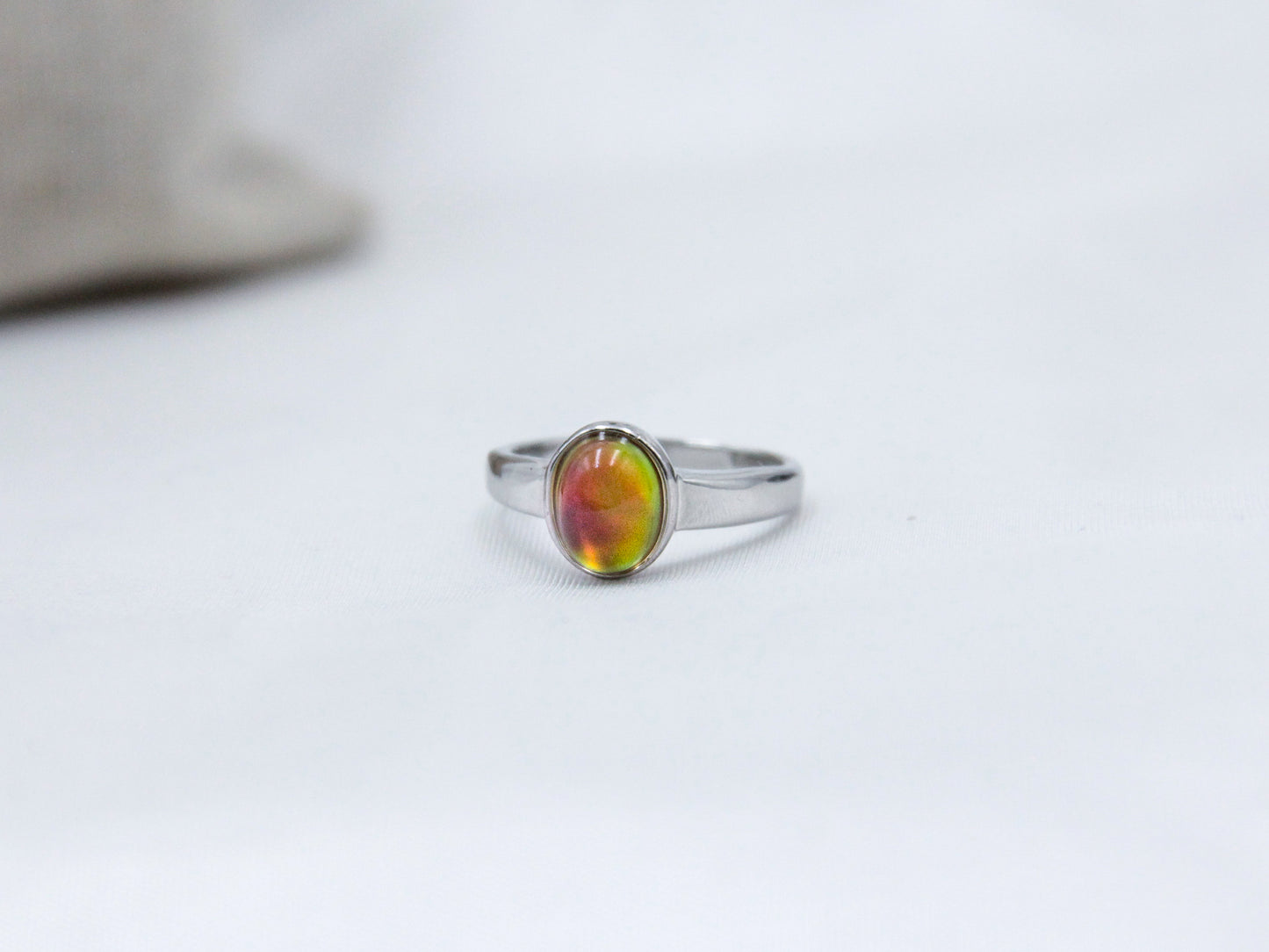 Petite Oval Mood Ring