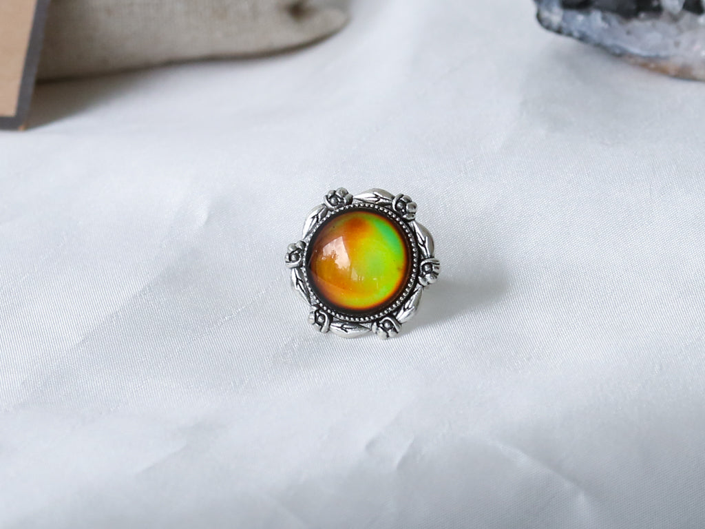 Silver Rose Mood Ring with Iconic Features