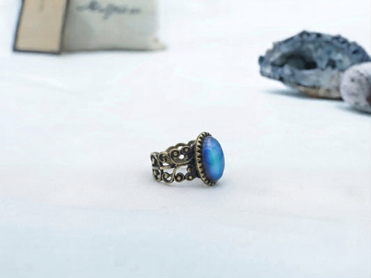 Antique Gold Plating Floral Oval Stone Mood Ring