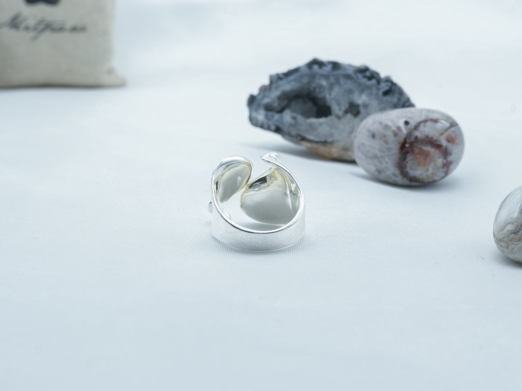 925 Sterling Silver Ribbon Inspired Ring