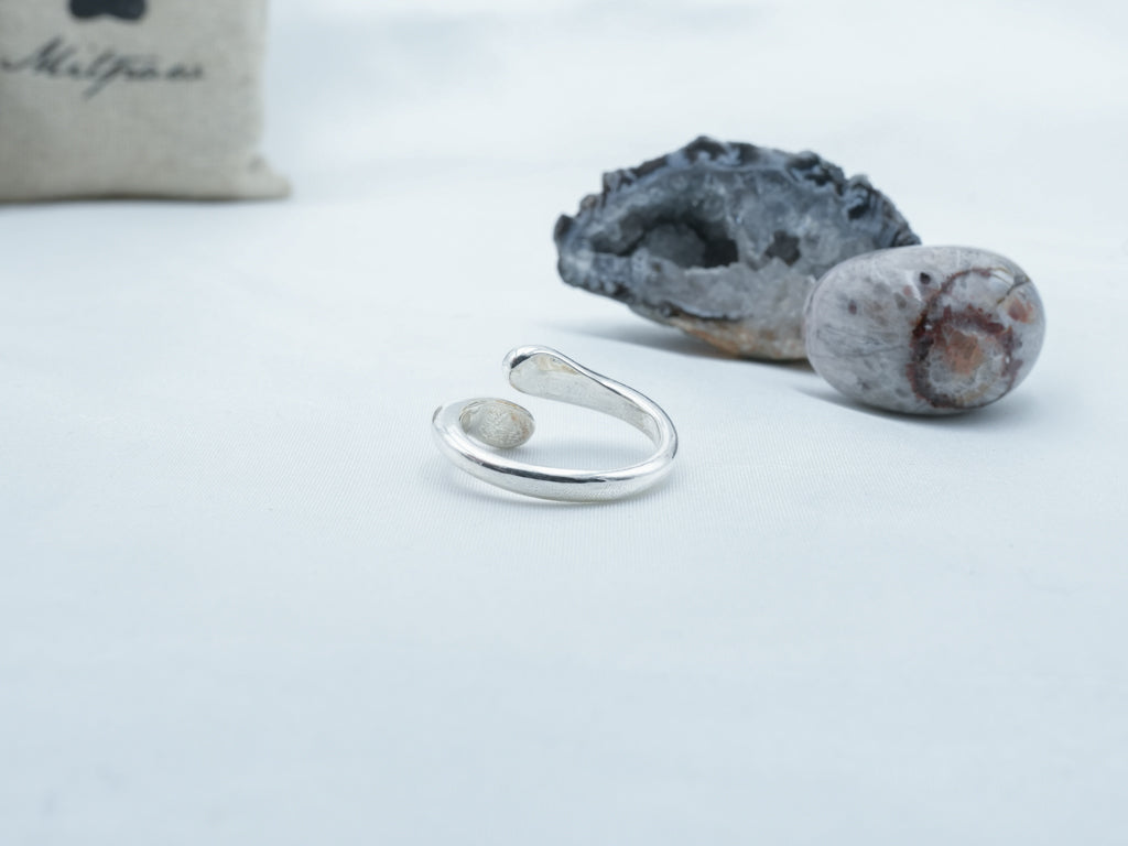 925 Sterling Silver Water Drop Inspired Ring