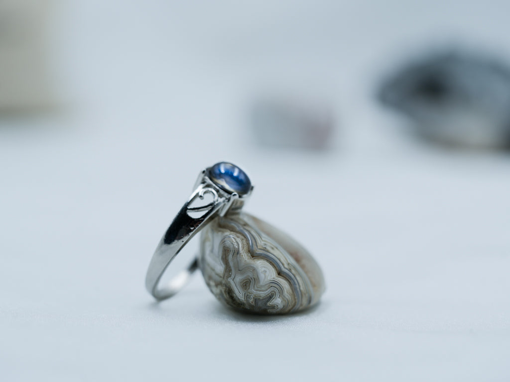 Vintage Oval Mood Ring