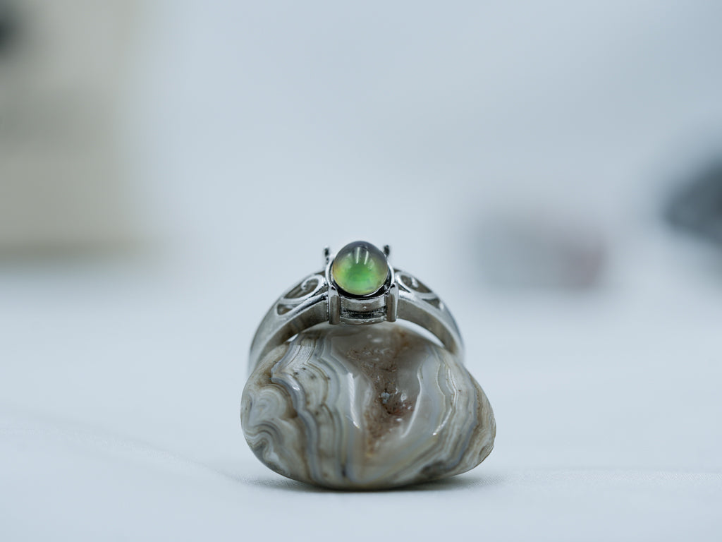 Vintage Oval Mood Ring