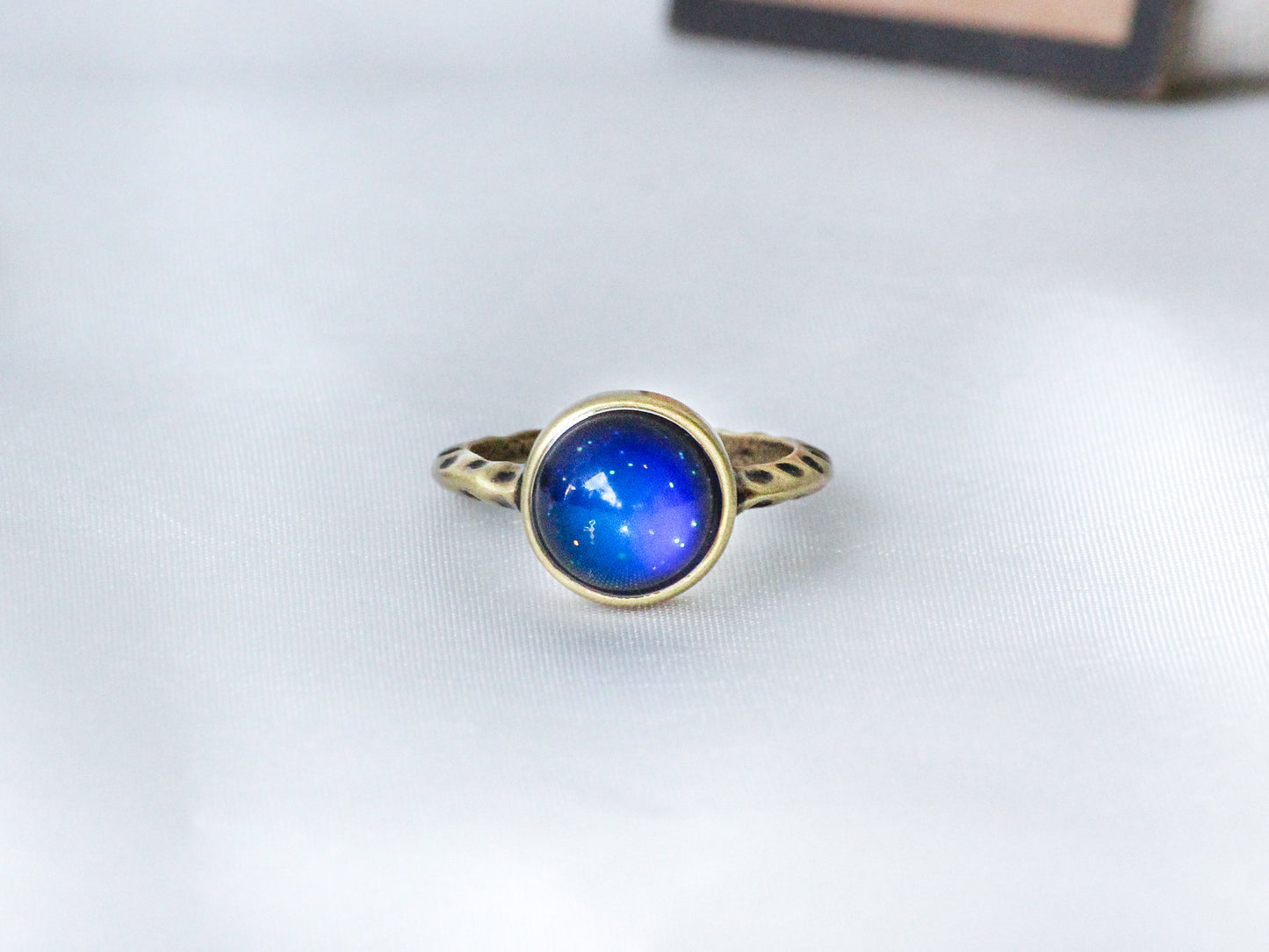 Antique Gold Plating Circle Stone Mood Ring
