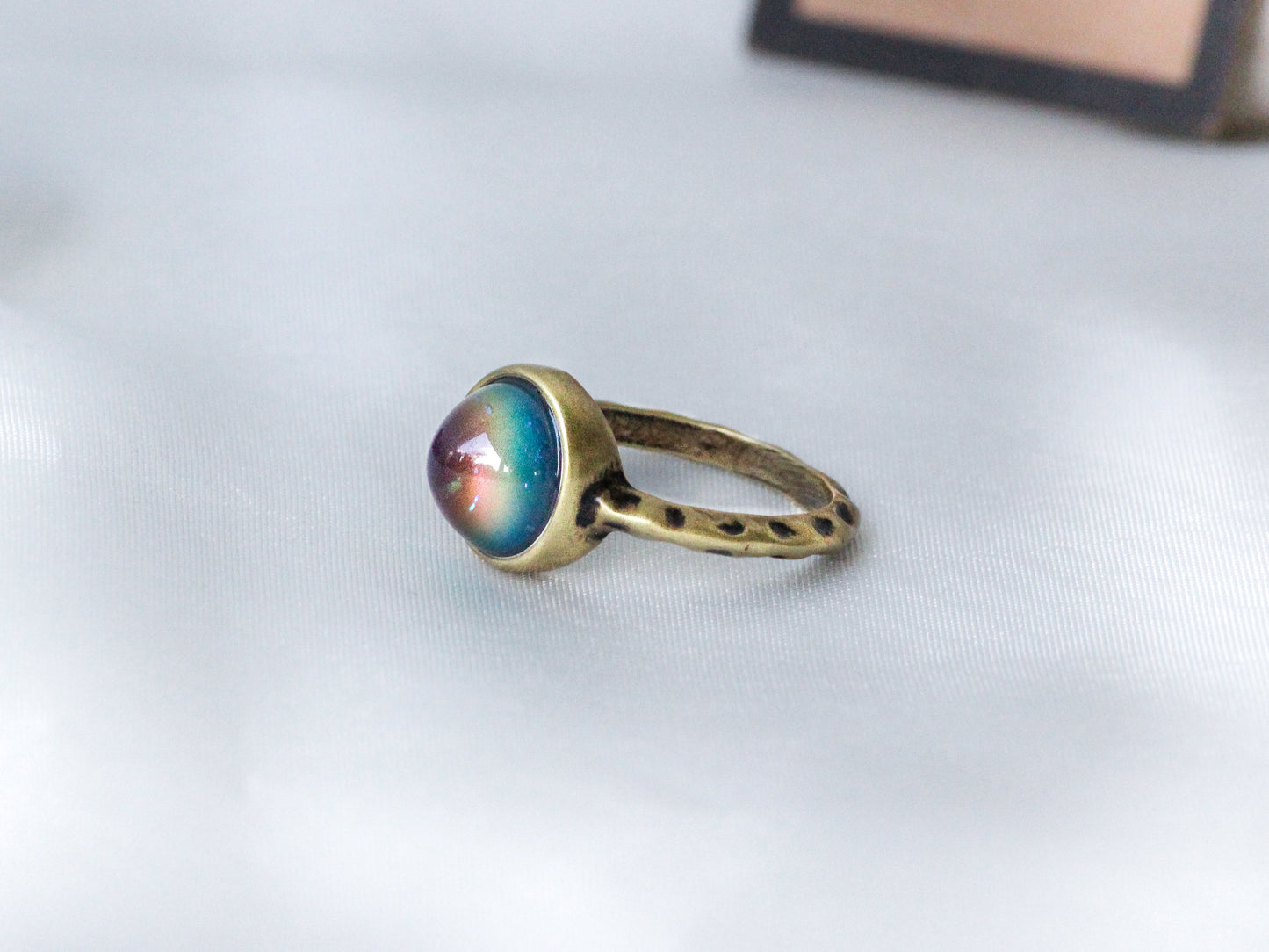 Antique Gold Plating Circle Stone Mood Ring