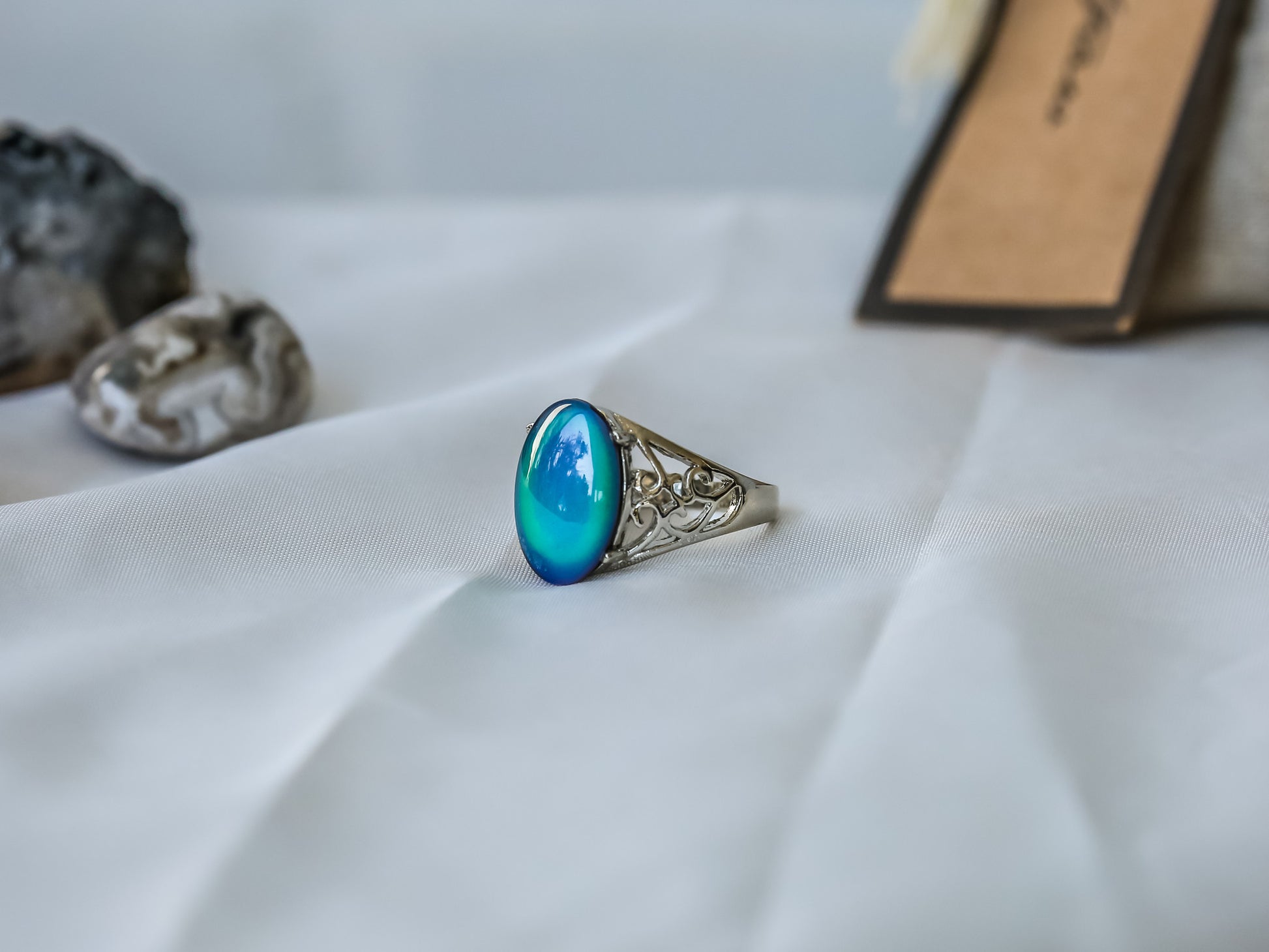 Limited Edition Borderless Oval Stone Mood Ring.