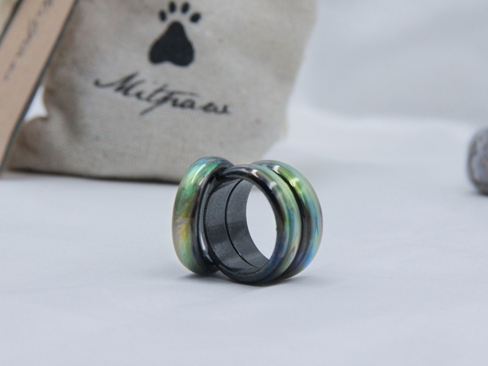 Opalescent Magnetic Hematite Mood Ring - Mitpaw