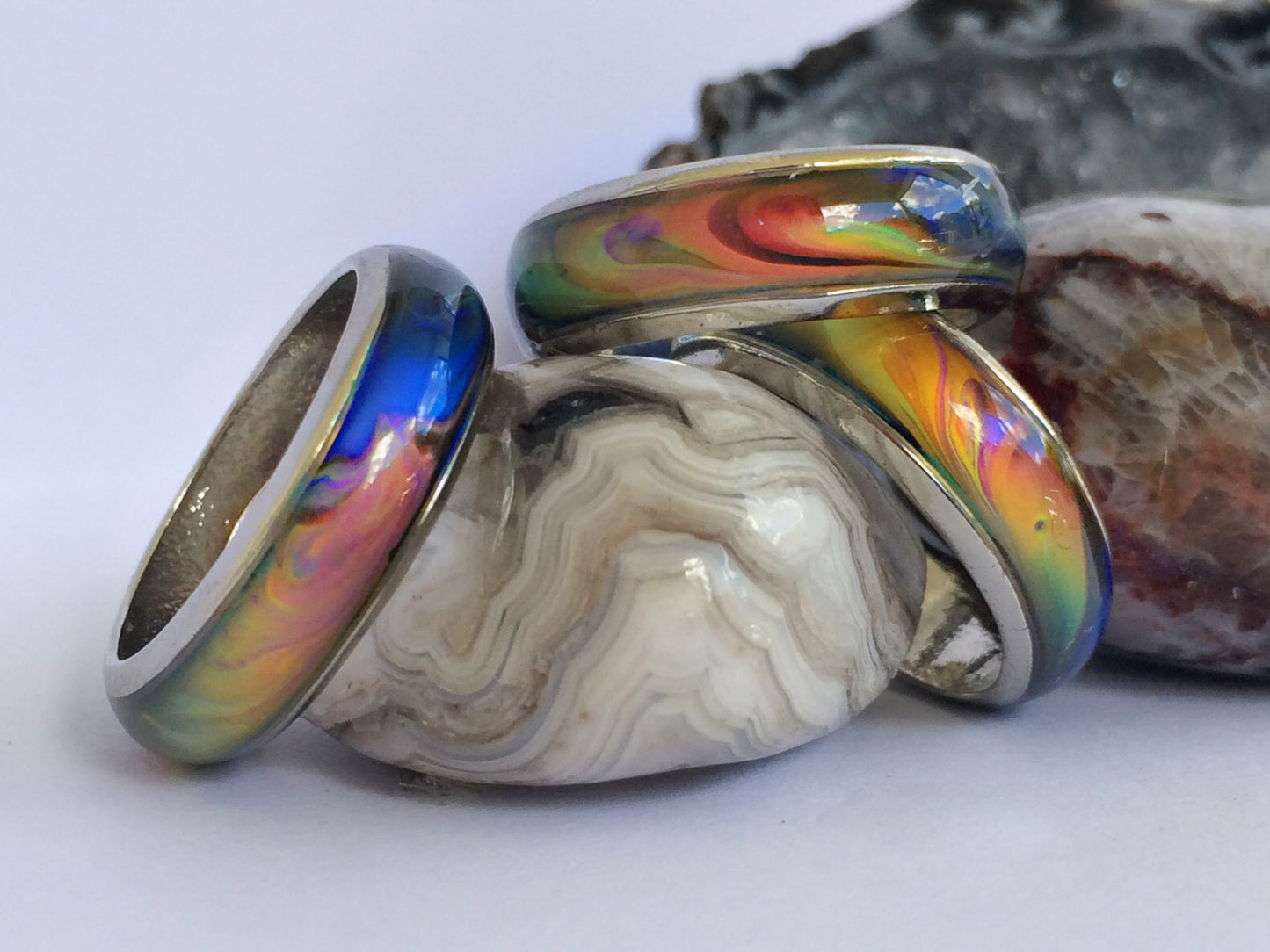 Opalescent Pattern Mood Ring.