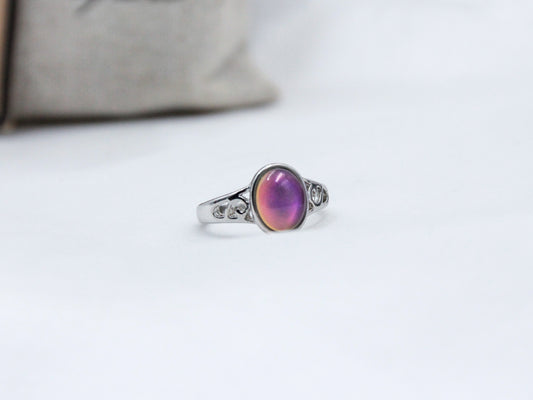 Petite Oval Decorative Mood Ring